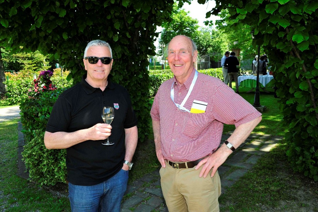 Derek Warwick and Richard Attwood in the gardens of the Europa 92 restaurant, the favourite of Pavarotti. (Photo Peter Meirhoffer)