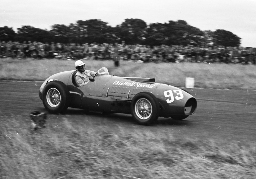 Dr Nino Farina the 1950 World Champion racing the Ferrari Thinwall Special at Charterhall in Scotland in 1953. (Graham Gauld)