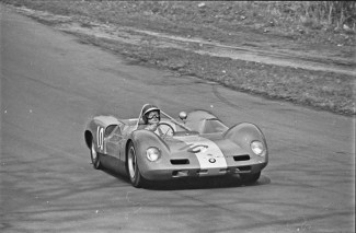 Chris Amon in the Elva-BMW at the Tourist Trophy race Oulton Park 1965