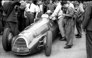 Farina at the wheel of his 1951 Alfa Romeo 159 at Berne