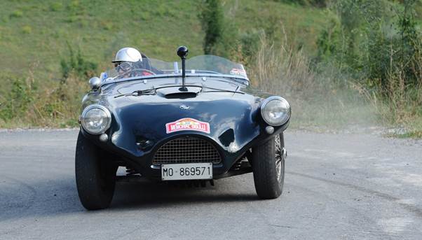 Gian-Luigi Marabini in action on an Italian Hill Climb with this unique Harry Lester design.