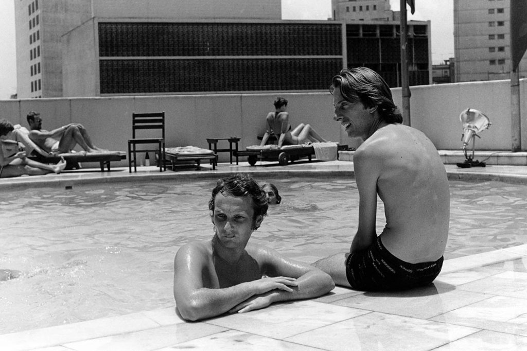 Ferrari driver Niki Lauda and team principal Luca de Montezemolo at the pool of the Sao Paolo Hilton, 1976. Photo: Grand Prix Photo