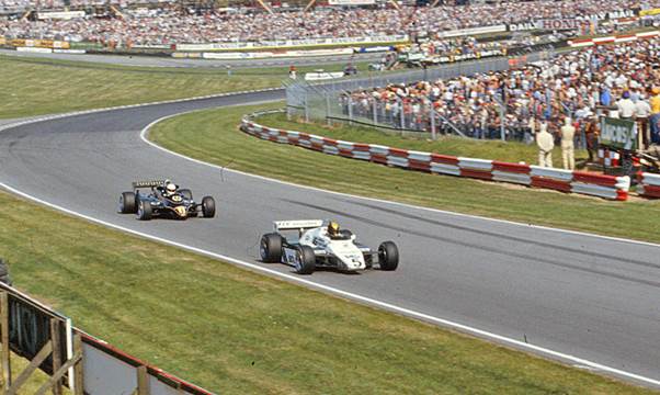 A reminder of Derek Daly when he raced in Grand Prix Formula 1. Seen here driving the Candy Tyrrell 010 at Brands Hatch in 1980 running ahead of Mario Andretti’s Team Essex Lotus 81. (Graham Gauld)