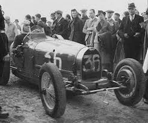 Maurice at the wheel of his brother’s Bugatti in one of his first races in 1938