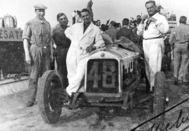 Goffredo Zehender’s Alfa Romeo at the 1931 GP de Brignoles….and below the same car photographed at the GPDC general assembly in Gabbice Mare.